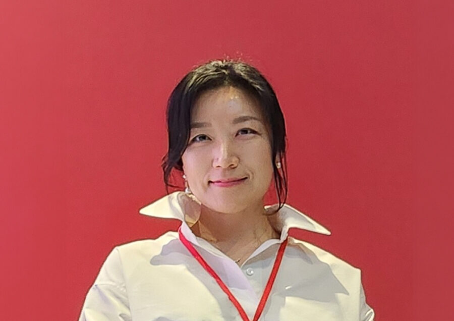 이 화 영